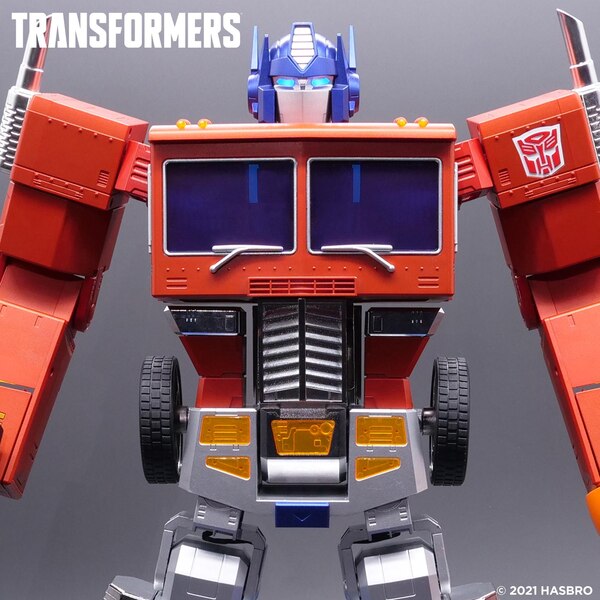 Transformers Optimus Prime Advanced Robot Official Images  (2 of 10)
